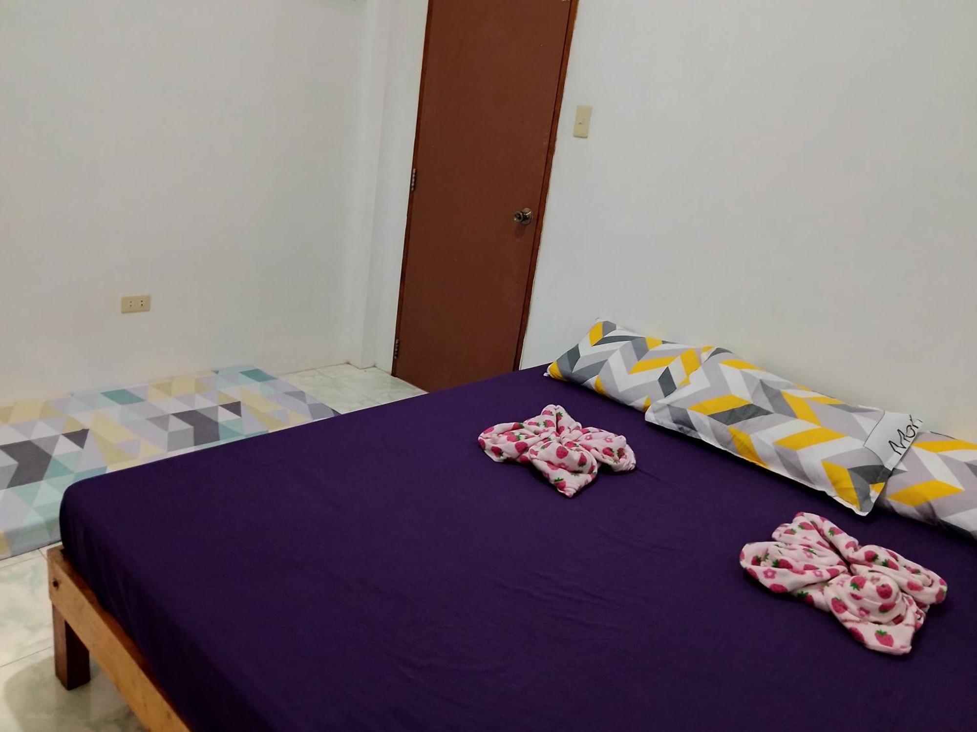 דירות פורטו פרינססה Estrelle Orange House - Backpackers Hub מראה חיצוני תמונה