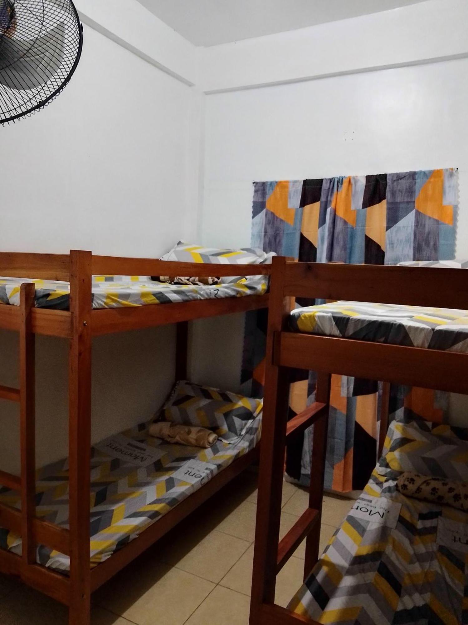 דירות פורטו פרינססה Estrelle Orange House - Backpackers Hub מראה חיצוני תמונה