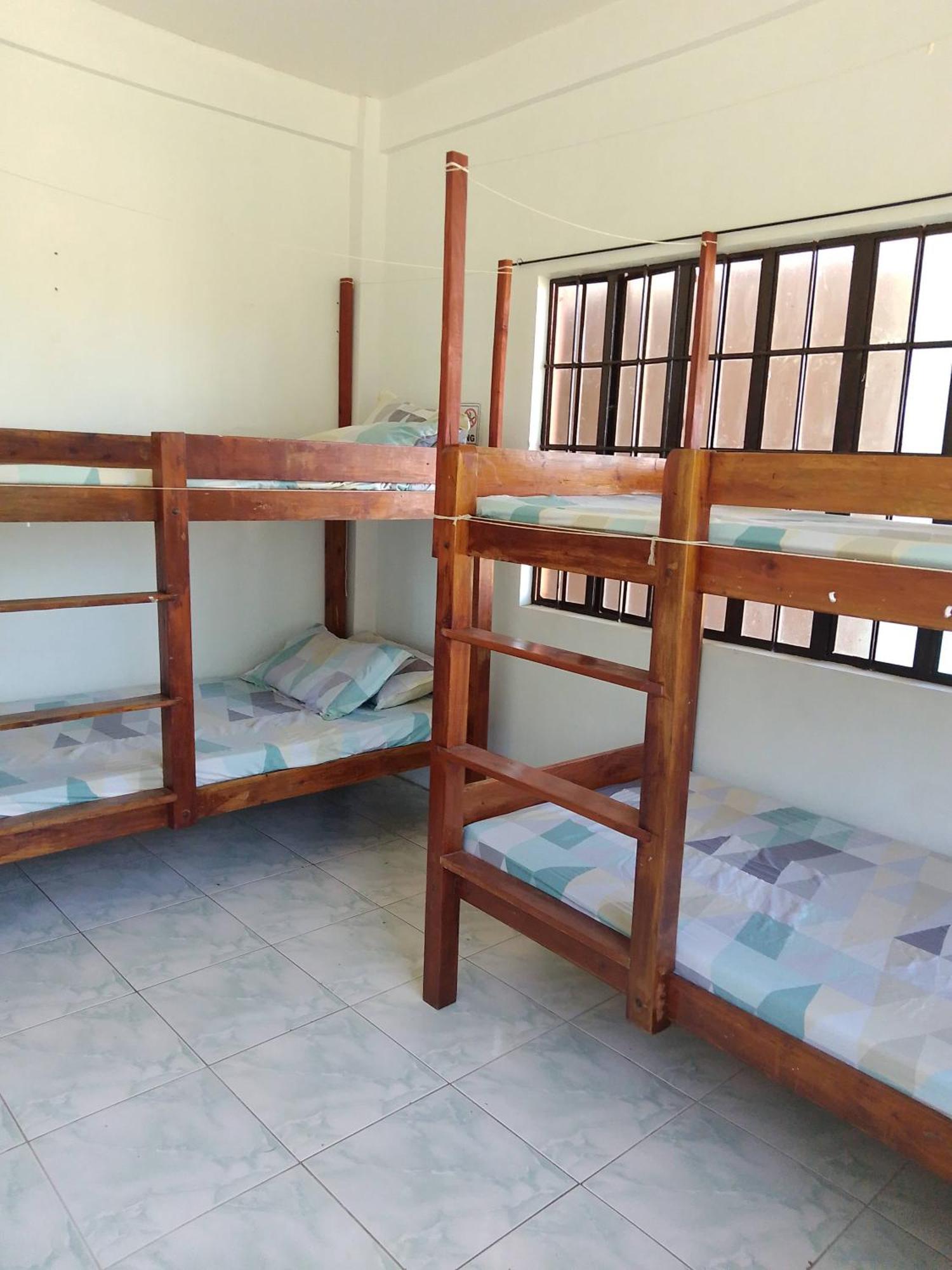 דירות פורטו פרינססה Estrelle Orange House - Backpackers Hub מראה חיצוני תמונה