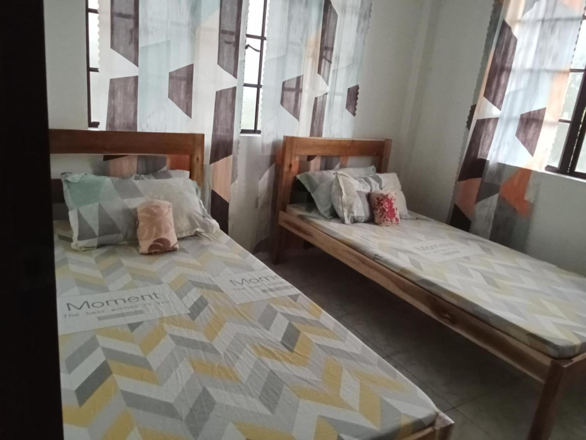 דירות פורטו פרינססה Estrelle Orange House - Backpackers Hub מראה חיצוני תמונה